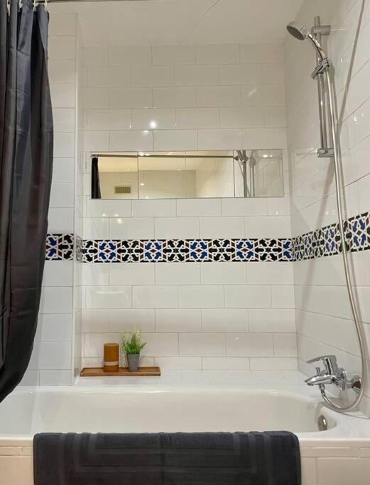 Acogedor Loft+parking Junto A Catedral