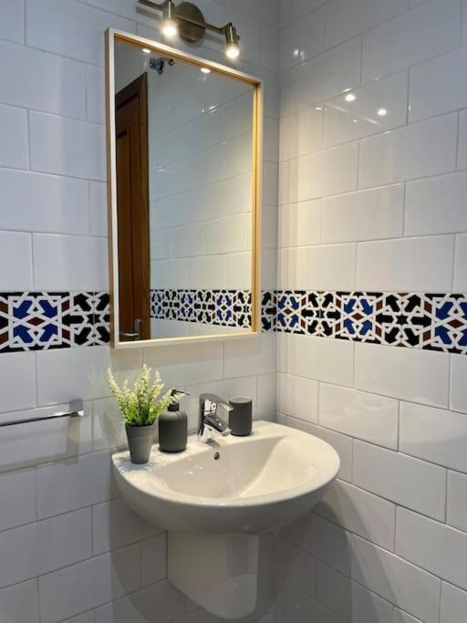Acogedor Loft+parking Junto A Catedral Séville